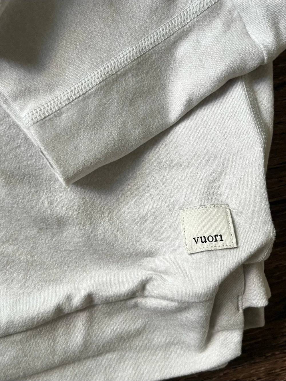 Vuori VW226 Super soft halo performance athletic hoodie light great beige small - Picture 2 of 7